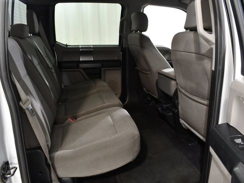 Used 2017 Ford F150 XLT w/ Equipment Group 302A Luxury AWD/4WD image 19