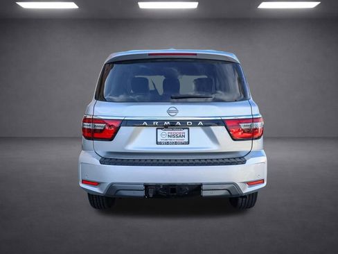 Used 2022 Nissan Armada SV image 5