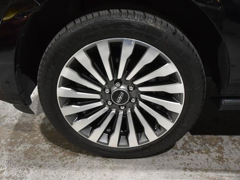 Used 2018 Lincoln Navigator L Reserve w/ Technology Package AWD/4WD image 59