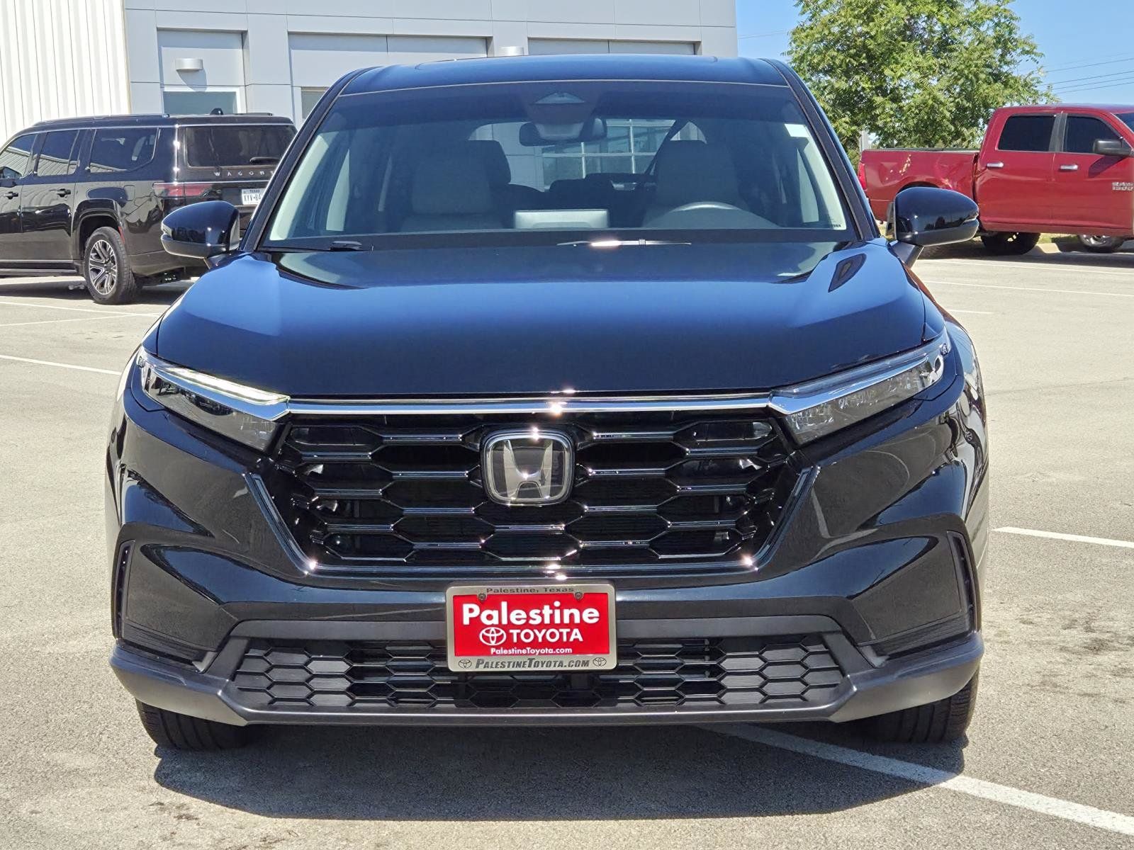 Used 2025 Honda CR-V EX image 2