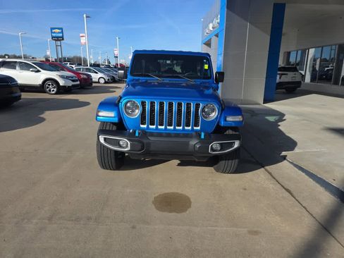 Used 2023 Jeep Wrangler Sahara w/ Cold Weather Group image 3