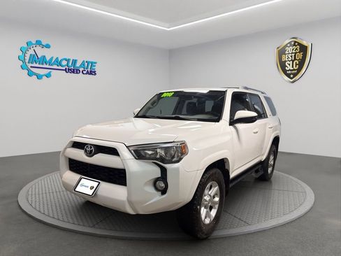 Used 2018 Toyota 4Runner SR5 AWD/4WD image 1