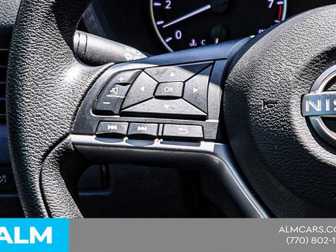 Used 2024 Nissan Sentra SV FWD image 27