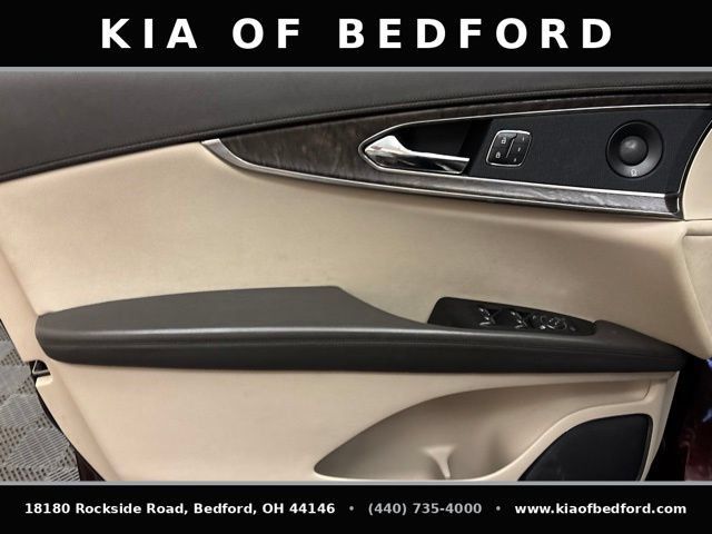 Used 2020 Lincoln Nautilus Reserve AWD/4WD image 11