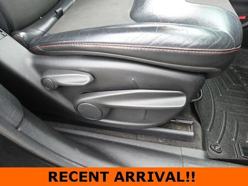 Used 2015 Jeep Cherokee Trailhawk w/ Cold Weather Group image 43
