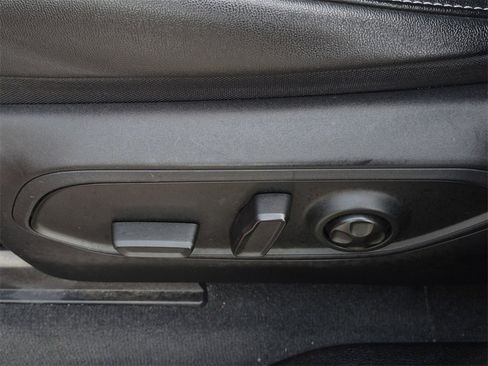 Used 2023 Jeep Grand Cherokee Altitude image 30