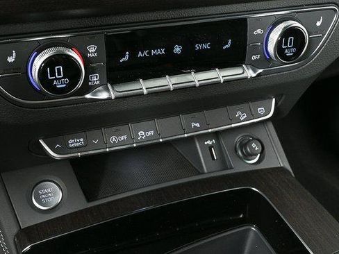 New 2025 Audi Q5 2.0T Premium Plus AWD/4WD image 13