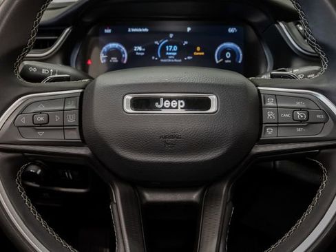Used 2023 Jeep Grand Cherokee L Laredo AWD/4WD image 12