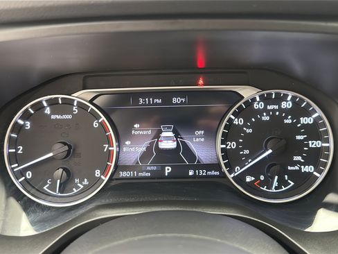 Used 2024 Nissan Rogue SV w/ SV Premium Package AWD/4WD image 17
