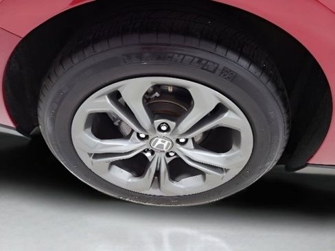 Used 2024 Honda Accord EX image 11