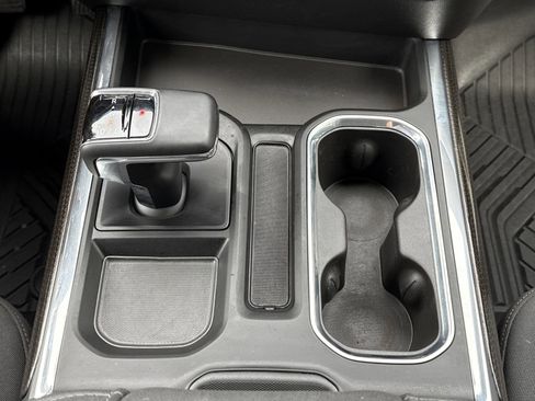 Used 2025 Chevrolet Silverado 1500 LT AWD/4WD image 25