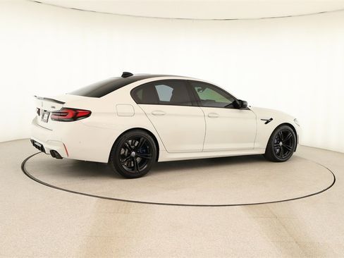Used 2023 BMW M5 w/ Executive Package image 7