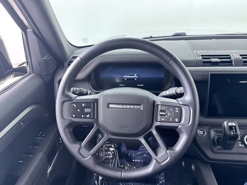 Used 2025 Land Rover Defender 110 X-Dynamic SE AWD/4WD image 14