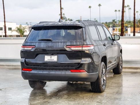 New 2025 Jeep Grand Cherokee L Limited image 9