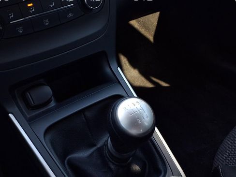 Used 2017 Nissan Sentra S image 5