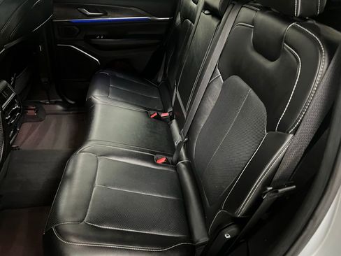 Used 2023 Jeep Grand Cherokee Overland image 54