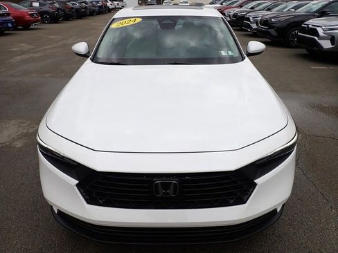 Used 2024 Honda Accord EX image 11
