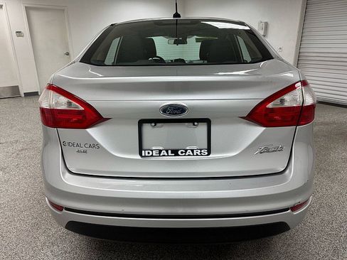 Used 2017 Ford Fiesta SE FWD image 6