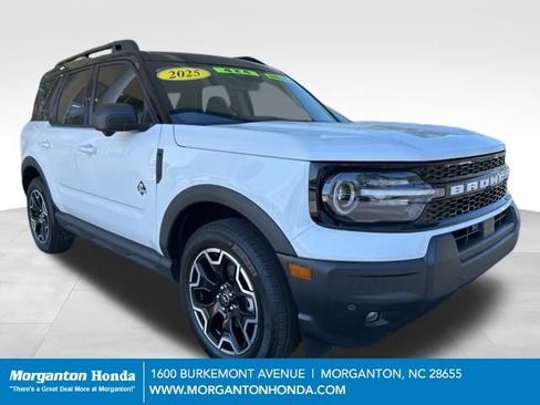Used 2025 Ford Bronco Sport Outer Banks w/ Outer Banks Tech Package+ AWD/4WD image 1