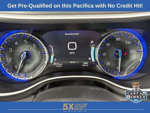 Used 2023 Chrysler Pacifica Touring-L image 20