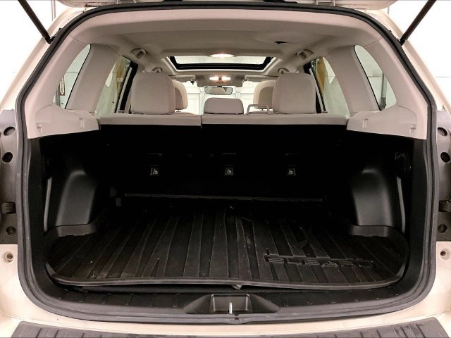Used 2017 Subaru Forester 2.5i Premium AWD/4WD image 33