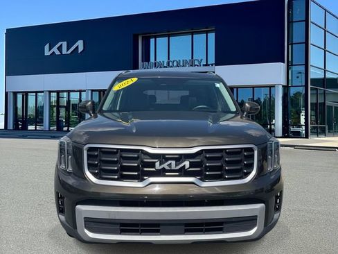 Certified 2024 Kia Telluride S w/ S Sunroof Package FWD image 2