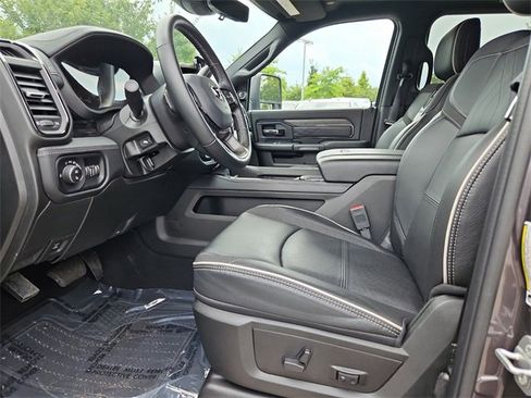 New 2025 RAM 2500 Limited image 9