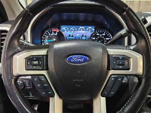 Used 2021 Ford F250 Lariat w/ Tremor Off-Road Package image 46