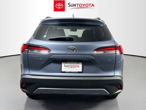 Used 2024 Toyota Corolla Cross LE FWD image 5