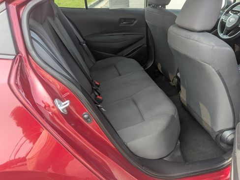 Used 2024 Toyota Corolla LE FWD image 32