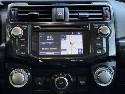 Used 2019 Toyota 4Runner TRD Off-Road Premium AWD/4WD image 24