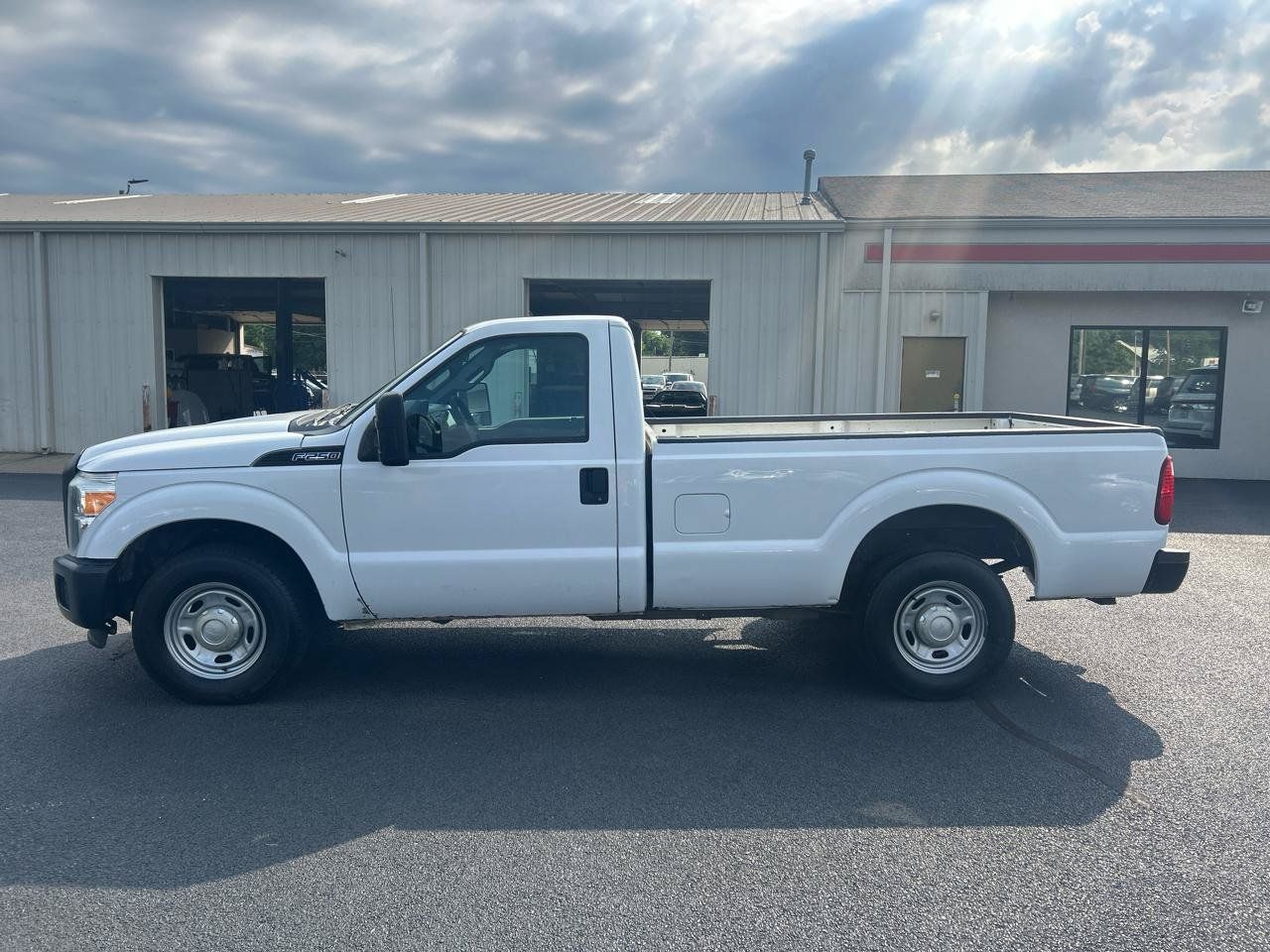Used 2016 Ford F250 XL RWD image 8