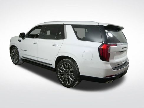 Used 2025 GMC Yukon Denali Ultimate AWD/4WD image 7
