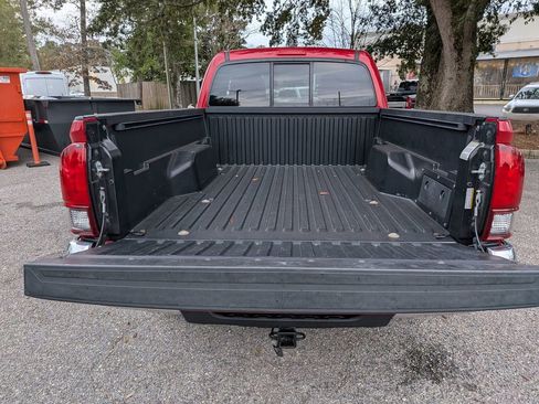 Used 2022 Toyota Tacoma SR5 image 27