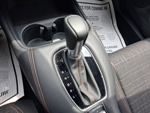 Used 2024 Honda HR-V Sport image 14