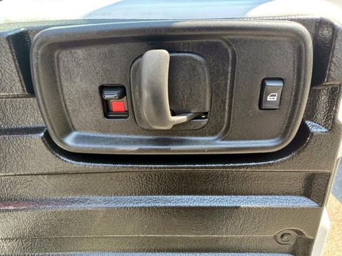 Used 2024 GMC Savana 2500 w/ Driver Convenience Package image 11