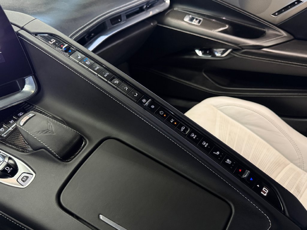Used 2020 Chevrolet Corvette Stingray Premium Cpe w/ 3LT Preferred Equipment Group RWD image 28