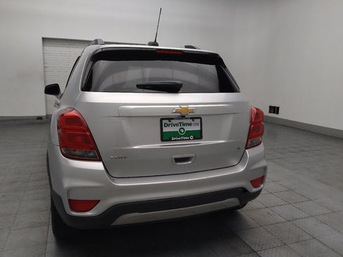 Used 2017 Chevrolet Trax LT w/ LT Convenience Package FWD image 6