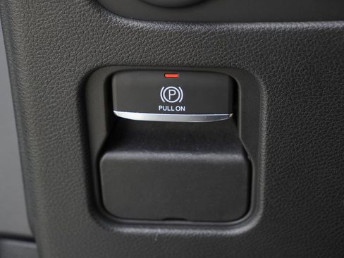 Certified 2024 Jeep Wagoneer Series II AWD/4WD image 14