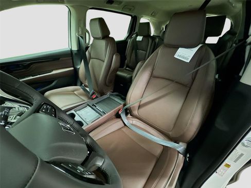 New 2026 Honda Odyssey Touring image 20