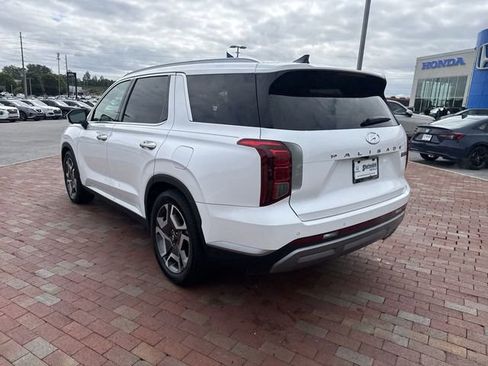Used 2023 Hyundai Palisade SEL FWD image 34