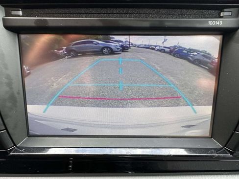 Used 2014 Toyota Corolla LE FWD image 23
