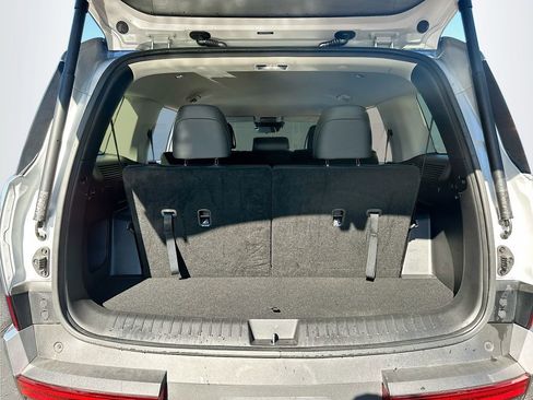 Used 2024 Hyundai Santa Fe SEL image 24