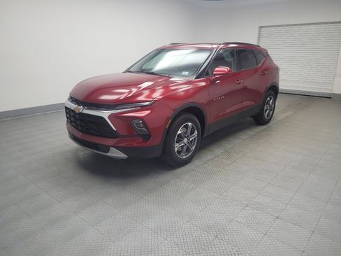 Used 2024 Chevrolet Blazer LT w/ Convenience Package FWD image 2