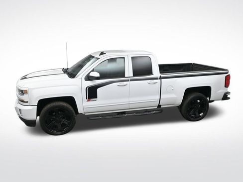 Used 2018 Chevrolet Silverado 1500 LT w/ Rally 2 Edition image 36