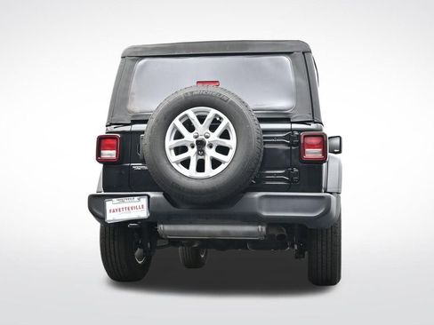 Used 2023 Jeep Wrangler Sport S image 31