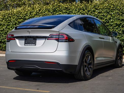 Used 2023 Tesla Model X AWD/4WD image 6