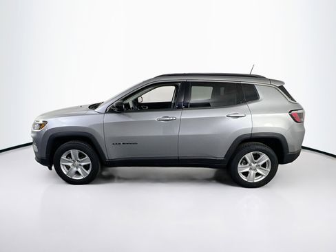 Used 2022 Jeep Compass Latitude AWD/4WD image 8