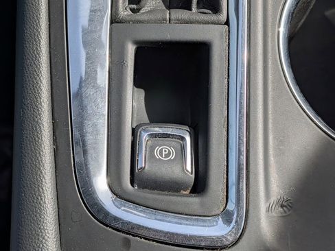 Used 2024 Chevrolet Equinox LT w/ LPO, Floor Liner Package image 15