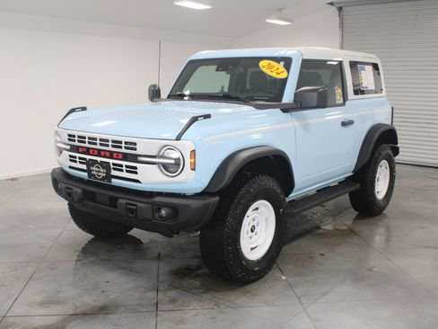 Used 2024 Ford Bronco Heritage Edition image 4
